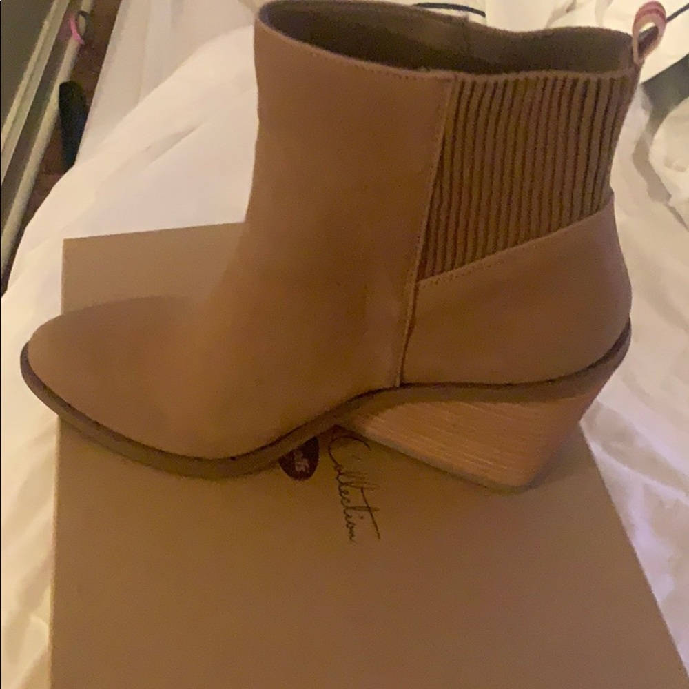 Dr scholls’ wedge bootie size 7.5 NWT